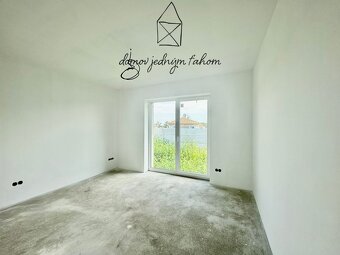 PREDAJ, skolaudovaný 4-izbový rodinný dom, Lehnice - Sása, l - 6
