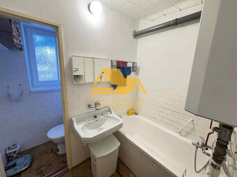 Prenajmem 3 izbový byt s parkovaním v centre v Nových Zámkoc - 6