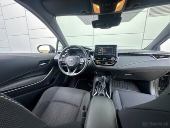 TOYOTA COROLLA COMBI 1.8 HYBRID - 6