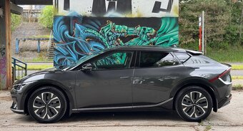 KIA EV6 EARTH VÝBAVA FULL LED KOŽA AKO NOVÉ KUPOVANÉ NA SK - 6