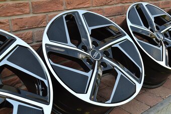 5x130 R20 Hlinikove disky Original Audi Q7 4L - 6