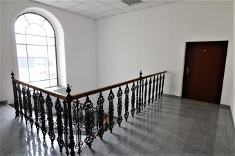 PREDAJ 3 - IZBOVÝ TEHLOVÝ BYT CENTRUM S PARKOVANÍM - 6