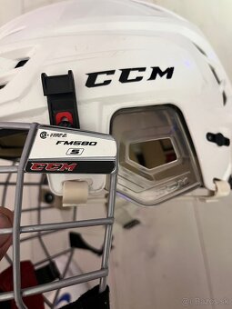 PRILBA CCM TACKS 110 - 6