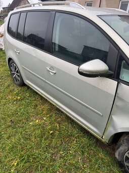 Rozpredám VW Touran 2 , 2.0 TDI 103kw - 6