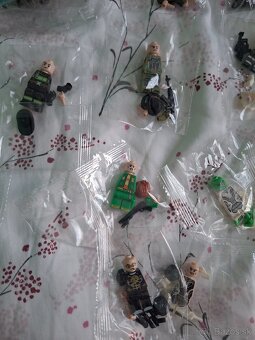 ✅ 30x Lego postava - 6