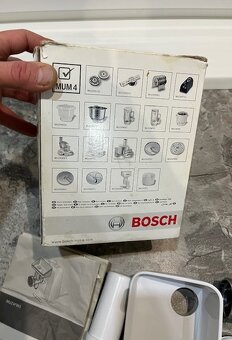 Mlynček Bosch mum 2-4 na kuchynský robot - 6