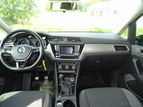 Volkswagen Touran 1,6 TDI 85kw par.senzory,servis jen VW - 6