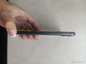 Predám IPhone 11 128 GB - 6