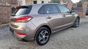Hyundai i30 1,5 GDi 117kW Edícia 30, 12700km - 6