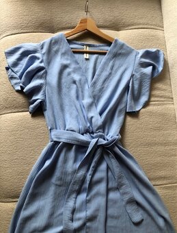 ———Dlhe bledomodré spoločenské šaty S/M, 16.50 E—— - 6
