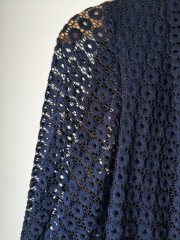 Sugarfree tmavomodré šaty XS - S, čipkované, s opaskom - 6