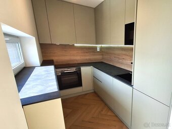 Predám 4 izbový byt - 6