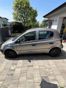 Toyota yaris - 6