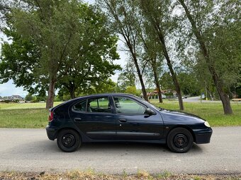 Renault Megane 1.4 70kw - 6