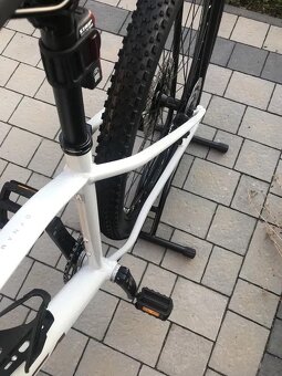 Predám bicykel Orbea Alma H30, veľkosť M. - 6