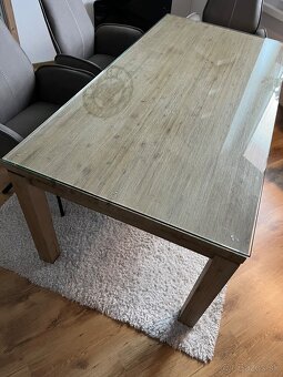 Krásny mohutný jedálenský stôl - 6