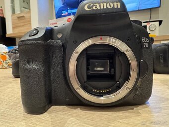 Predam Canon eos 7D - 6