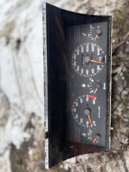 Zadný nárazník peugeot 405 mi16 - 6