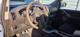 Nissan Pathfinder 2.5 dCi 4x4 - 6