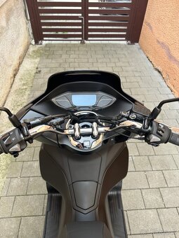 PREDÁM HONDA PCX 125 r.v.2023 iba 1 536 km - 6