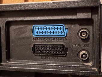 VHS videorekordér THOMSON - 6