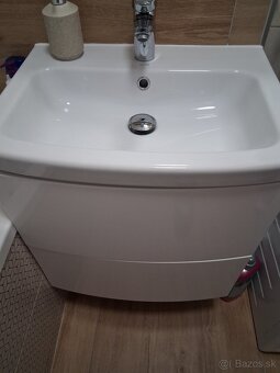 Kúpeľňová skrinka s umývadlom 60cm. - 6