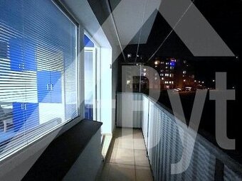 VEĽKÝ RODINNÝ 4-IZBOVÝ BYT , BALKÓN, ZARIADENIE - 6