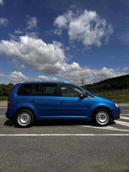 Volkswagen Touran 2,0tdi DSG - 6