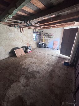 Rodinný dom v obci Chràmec + 2 studne + zàhradný dom s krbom - 6
