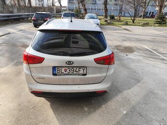 Kia ceed sw - 6