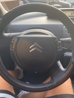 Citroën C4, 1.4 benzín, r.v. 2009 – 96 000 km – 1 200 € - 6