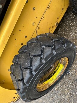 CATERPILLAR 226 4X4 2002 VIN 409 - 6