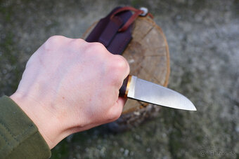 Rucne robeny noz - eben - 6