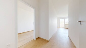 Štýlový 2-izbový byt 54,4 m2 + 4,58 m2 balkón - Nová Dukelsk - 6