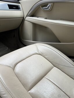 Volvo XC70 D5 (151 kW) AWD Summum POJAZDNE, 2011, SR - 6