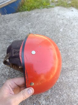 Retro helma prilba - 6