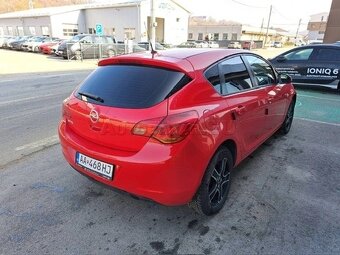 Opel Astra 1.4 ecoFLEX Cosmo - 6