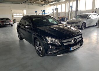 Mercedes - Benz GLA 180 benzín - 6