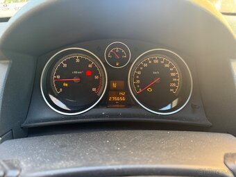 Opel Astra 1.3d R.v.2010 Automat Full výbava - 6