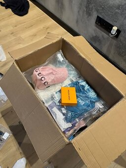 Mix značkového oblečenia - 6