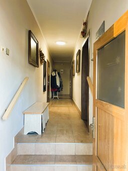 Rodinný dom s garážou a záhradou blízko pri Poprade - 6