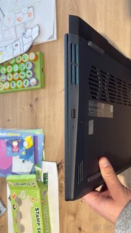 Lenovo Ideapad Gaming 3 15IAH7 - 6