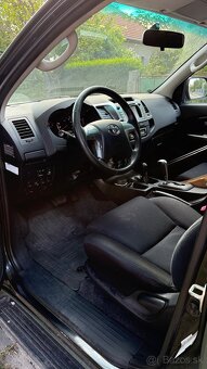 Predám Toyota Hilux 3.0 D 6/AT - 6