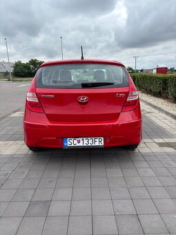 Predám HYUNDAI i30 - 6