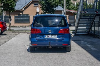 Volkswagen Touran 2.0 TDI Highline DSG Modré - 6