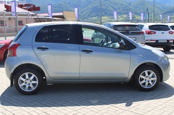 Toyota Yaris 1,0 VVT-i 51 kW BASE - COOL - 6