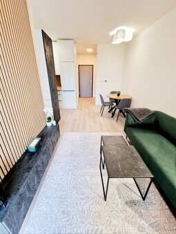 PREDÁM VEĽKÝ 2 IZB. TEHLOVÝ BYT S BALKÓNOM PRI CENTRE MESTA - 6