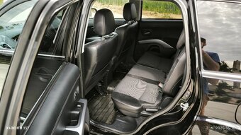 Predám MITSUBISHI OUTLANDER 2.2 DI-D 4WD TC-SST Intense+ - 6