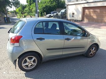 predam Toyotu Yaris, benzin - 6