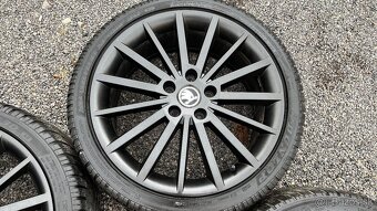 Zimná sada Octavia 3 5x112 r18 - 6
